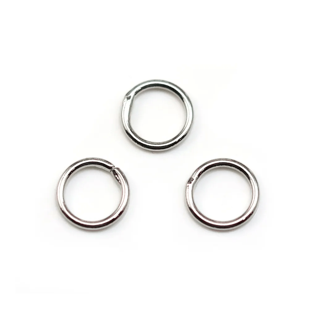 Anneaux soudé, de forme ronde, en métal rhodié, 1 * 8mm environ 50pcs