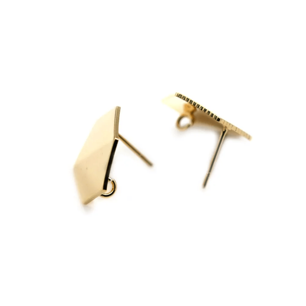 Clous d'oreille en forme goutte, plaqué par "flash" or sur laiton 12x16.5mm x 4pcs
