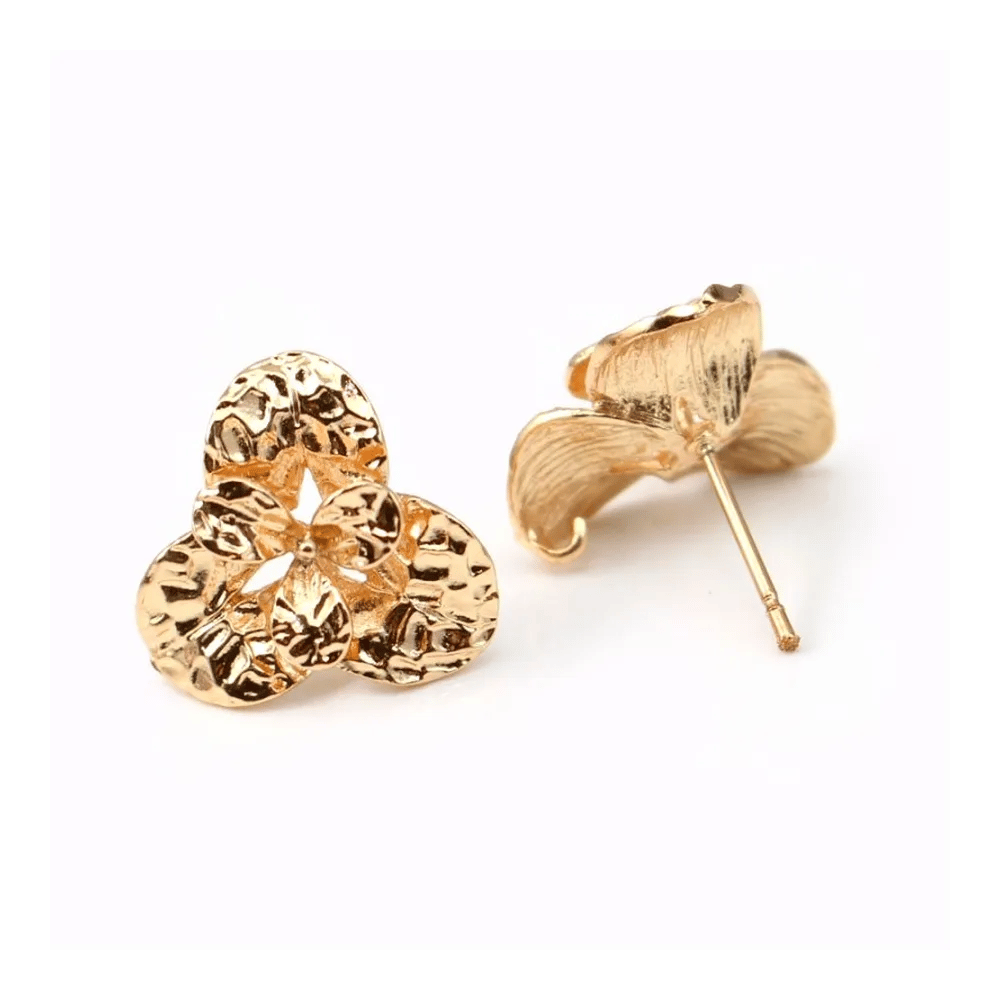 Clous d'oreille fleur Plaquée par "flash" or sur laiton 16x18mm x 2pcs