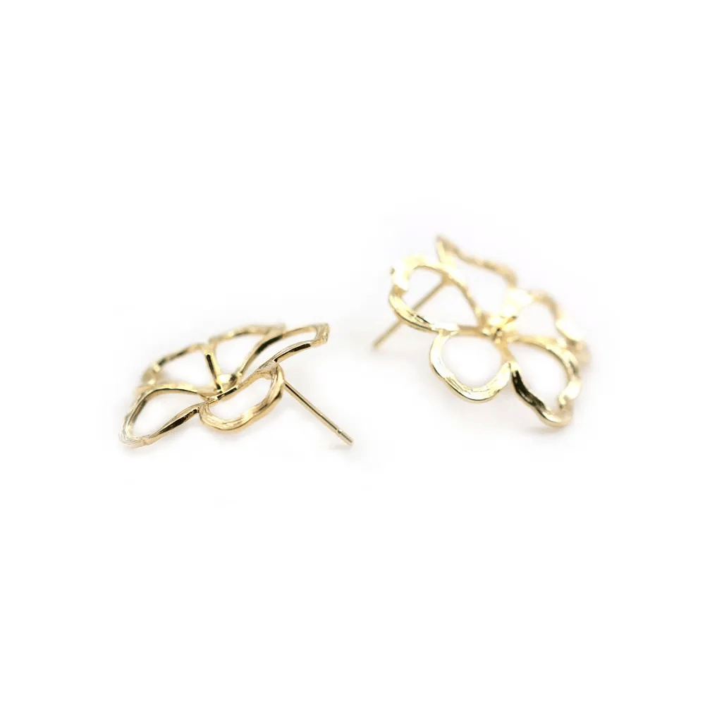 Clous d'oreille fleur Plaquée par "flash" or sur laiton 16x18mm x 2pcs