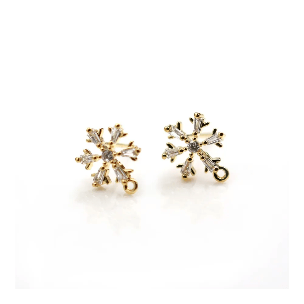 Clous d'oreille flocon de neige 9.5mm, plaqué par "flash" or  sur laiton x 2pcs