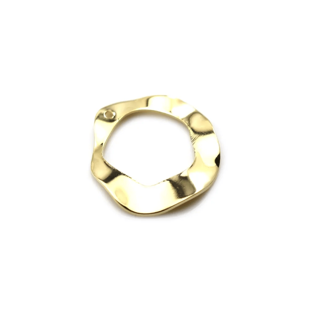 Round hammered charm, plated with "flash" gold on brass 23mm x 2pcs