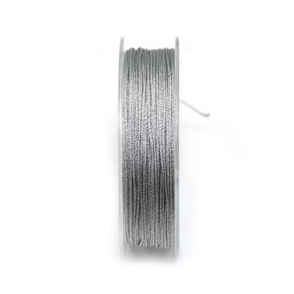 Fil polyester de couleur argenté pailleté, 0.8mm x 29m