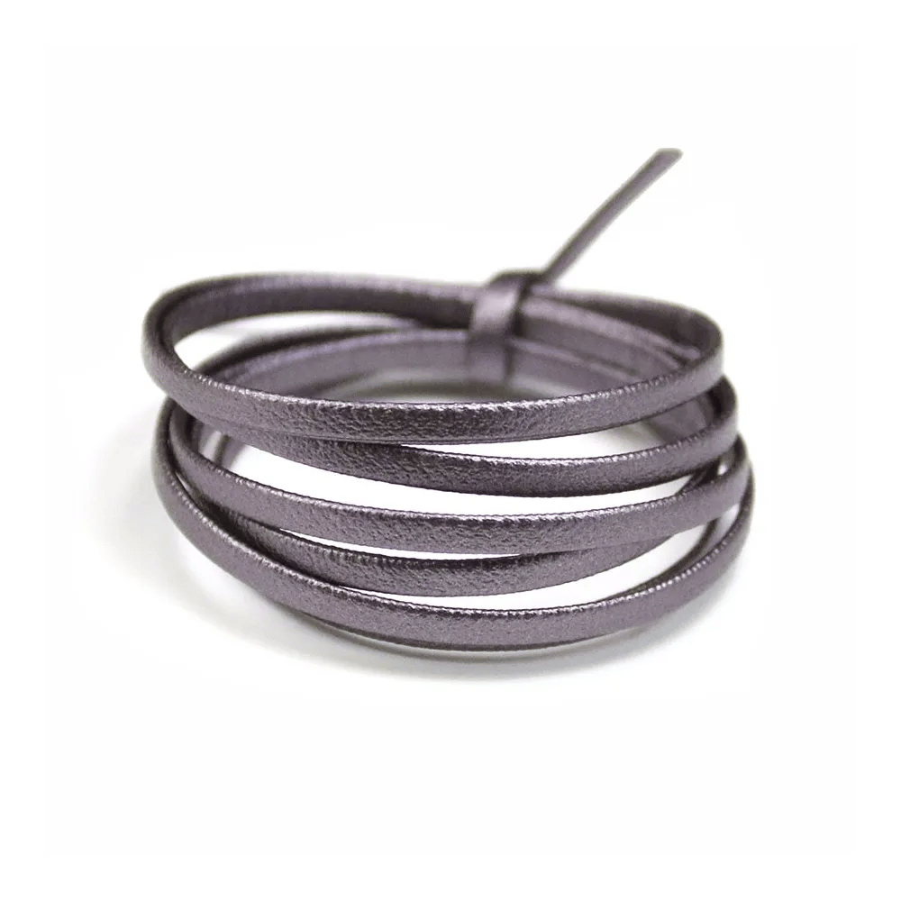 Cuir synthétique, de forme plate, de couleur prune irisé, 3mm x 90cm
