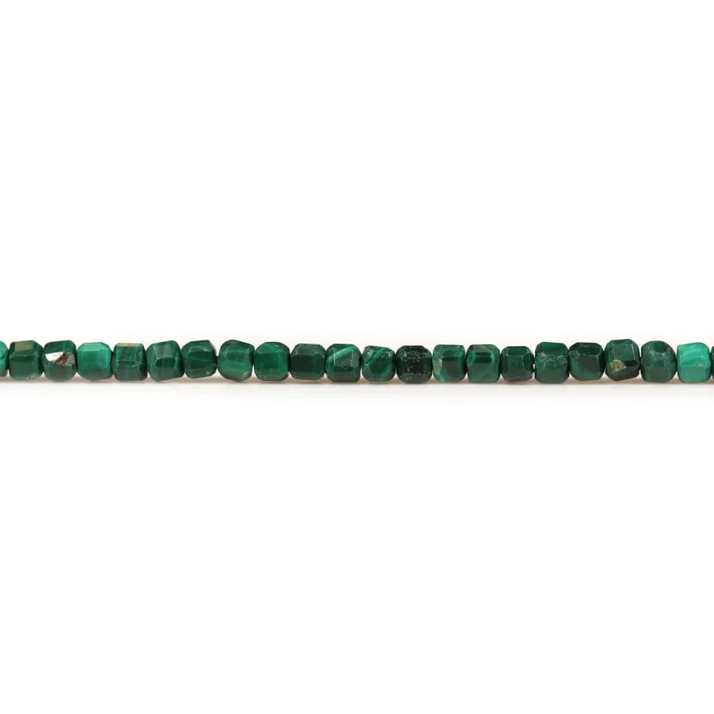 Malachite en forme de cube facette 2mm x 40cm
