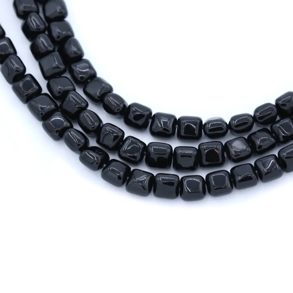Agate noire de forme carré 6mm x 39cm