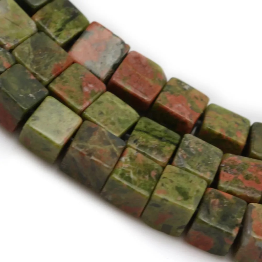 Jaspe unakite vert et rose, en forme de cube 4mm x 39cm