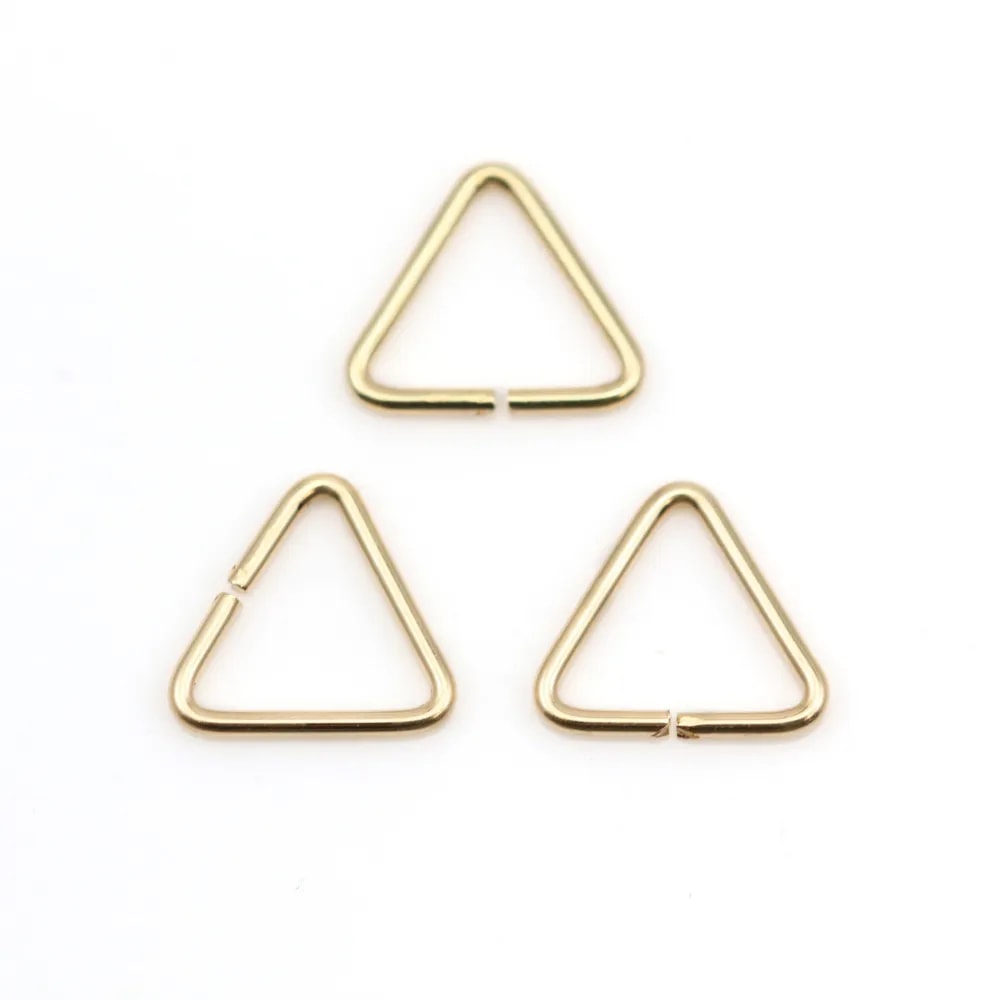 Anneaux ouvert triangle en gold filled 14 carats 0.76x7.6mm x 4pcs