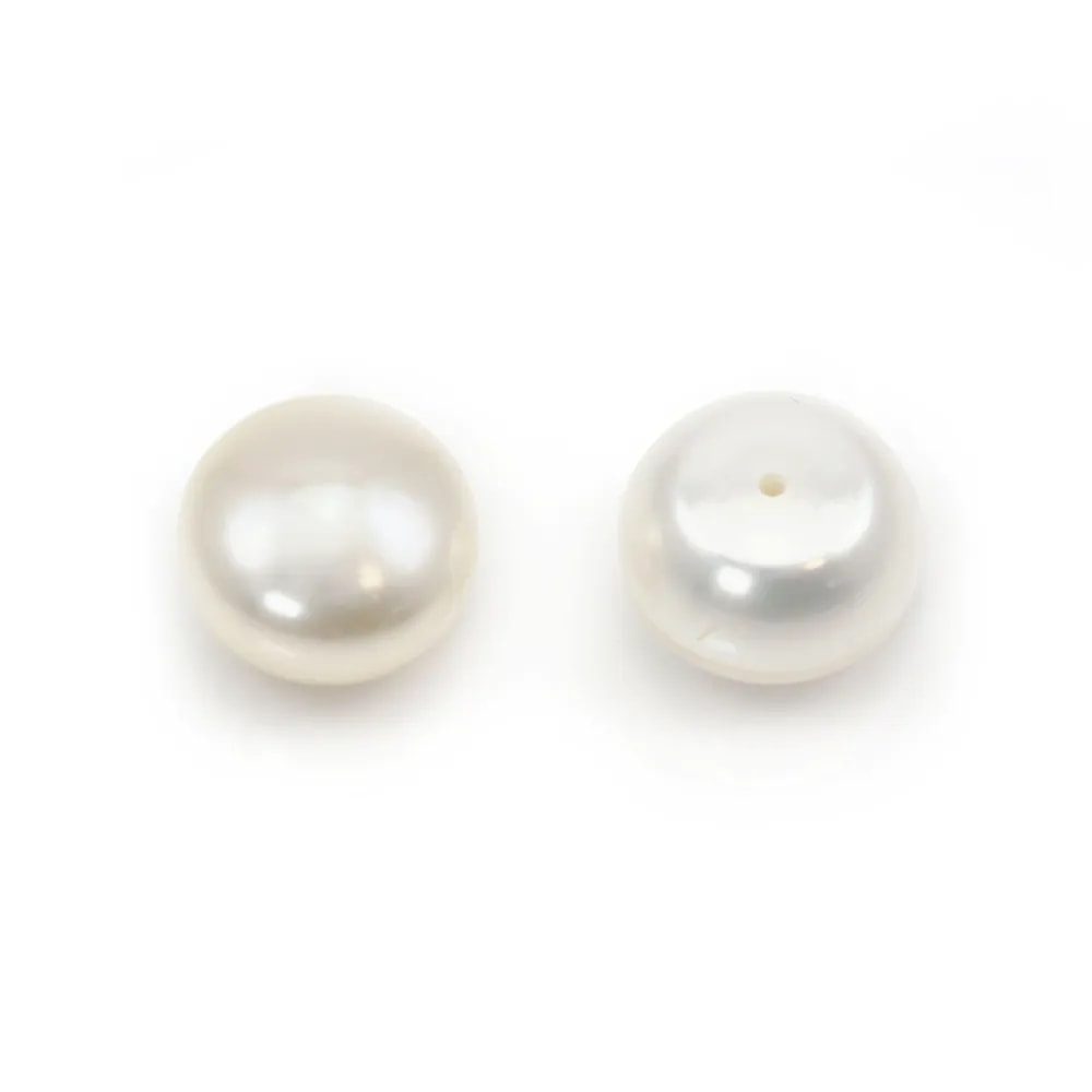 Freshwater cultured pearls, half-perforated, white, button 