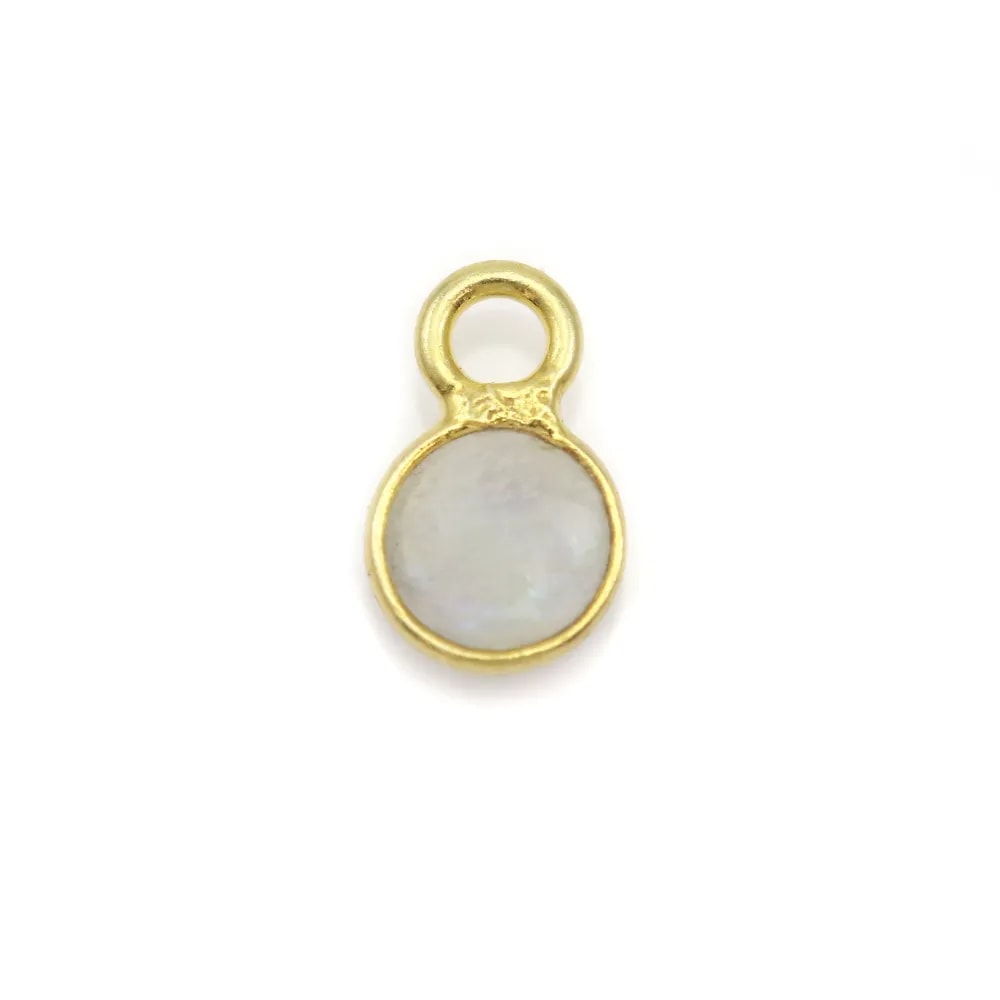Pierre de lune ronde facettée sertie sur argent doré 5mm x 2pcs