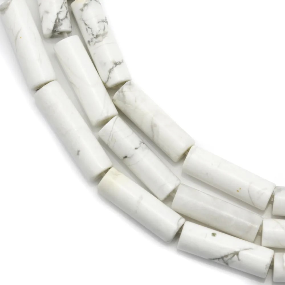 Howlite blanche tube 4x13mm x 40cm