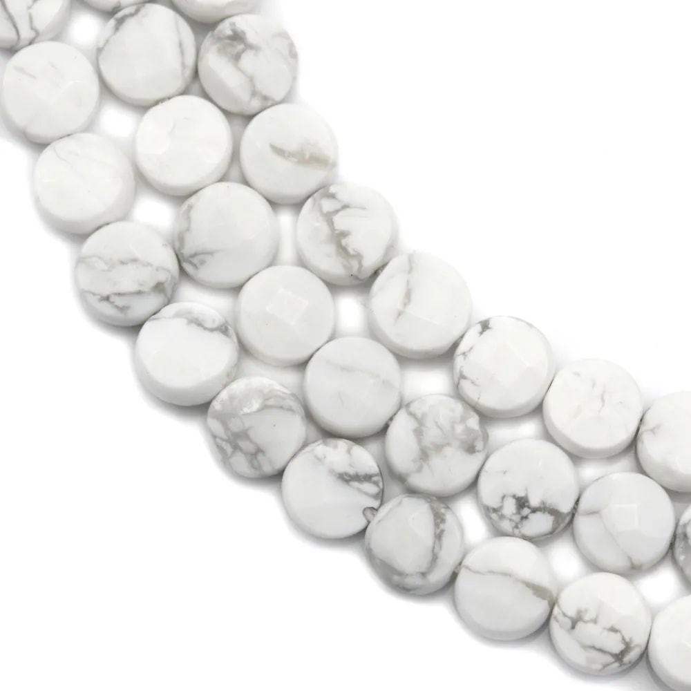 Howlite blanche, de forme ronde, plate et facetté 6mm x 40cm