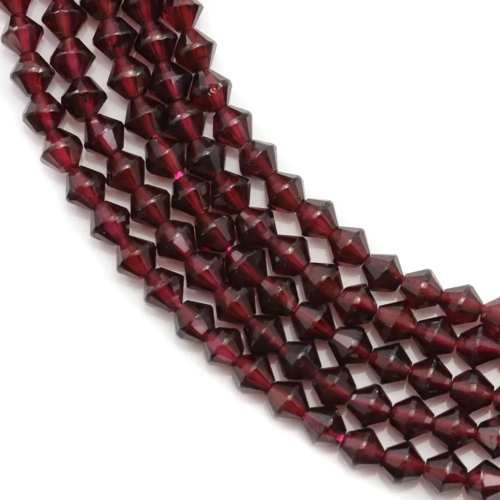 Grenat,en forme toupie facette 4mm