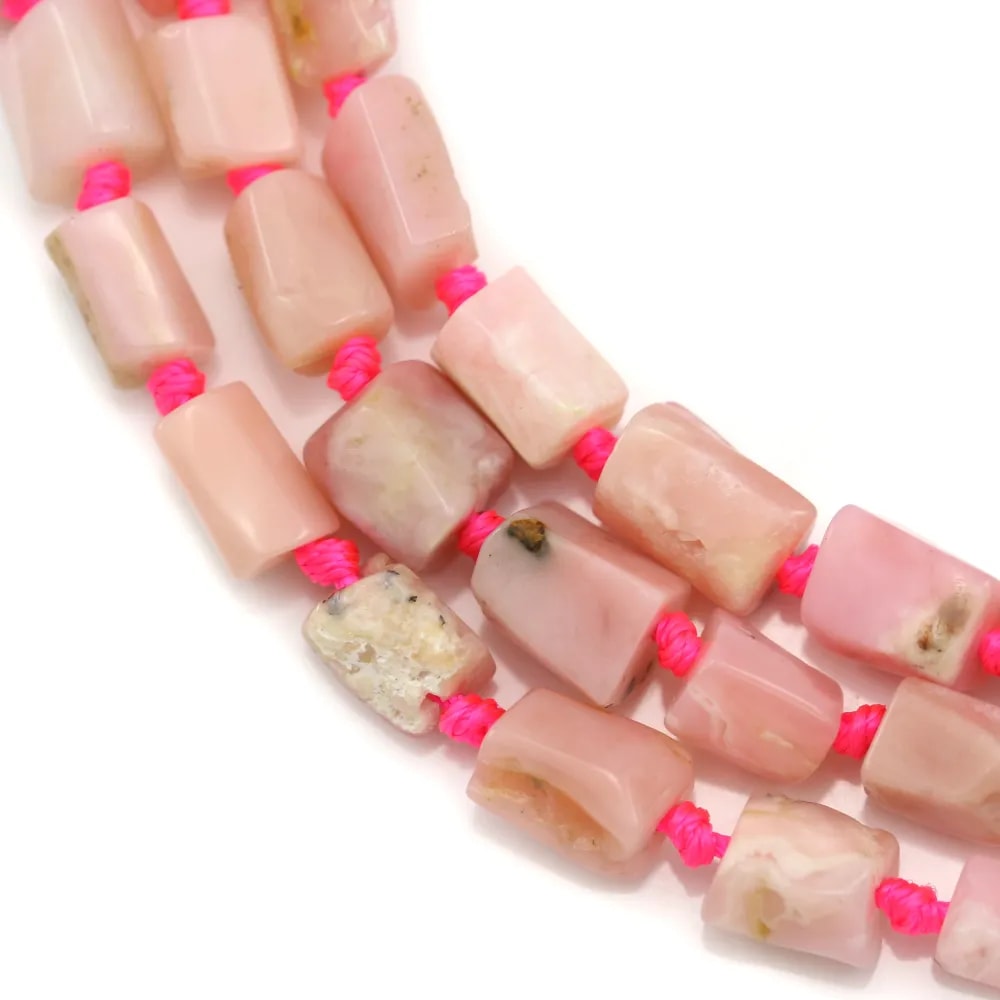 Opale rose, en forme baroque, 5x7mm x 40cm
