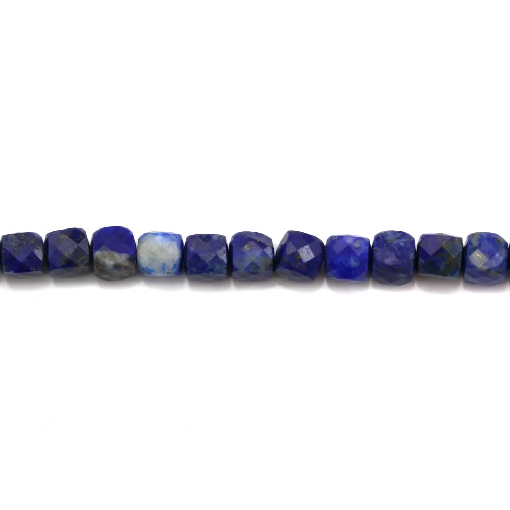 Lapis lazuli, de forme cube facetté, 5 mm x 40cm