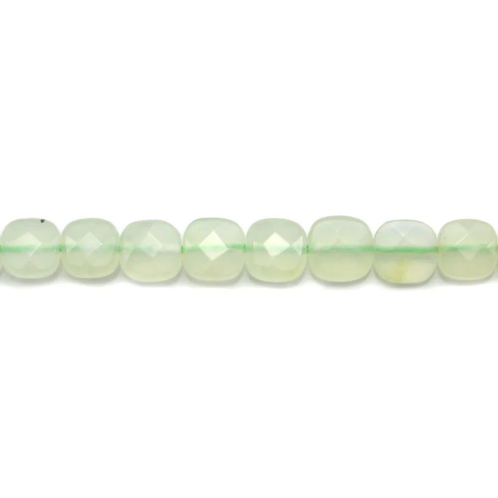 Jade teinté vert carré facette 6mm x 40cm