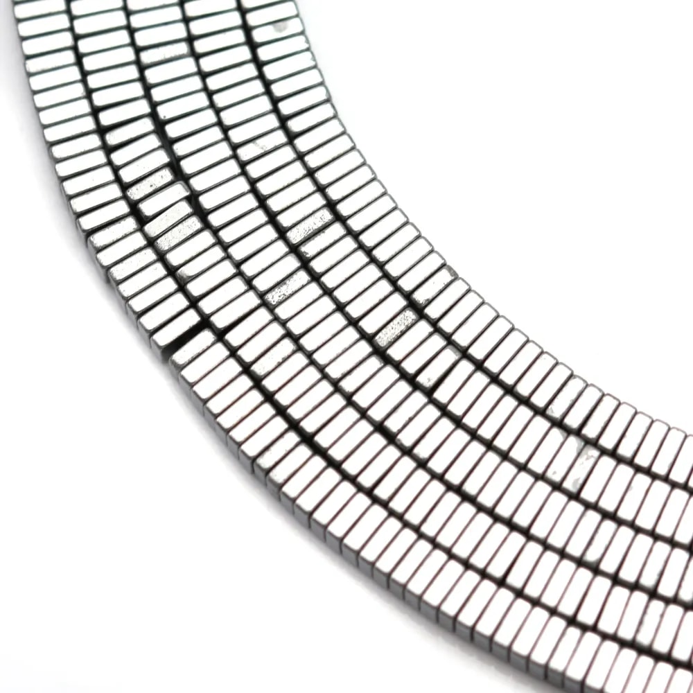 Hématite argenté carré lamelle 1x3mm x 40cm