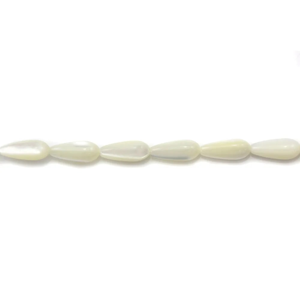 Nacre blanche en forme de goutte sur fil 6x12mm x 40cm