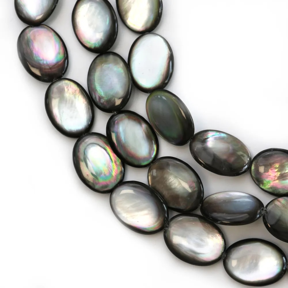 Nacre grise en oval bombé sur fil 15x20mm x 40cm