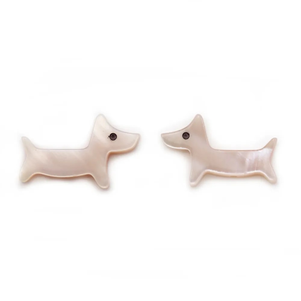 Nacre rose en forme de chien 9x15mm x 1pc