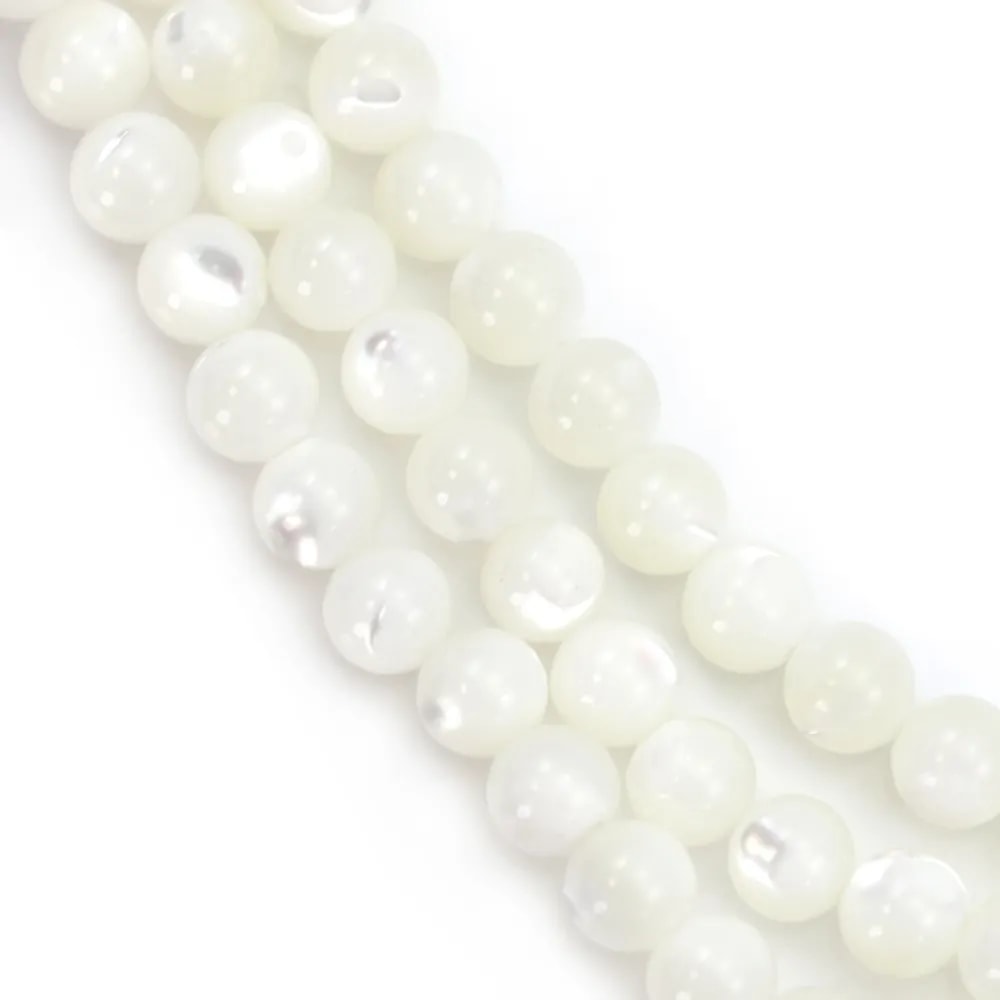 Nacre blanche en billes sur fil 4mm x 40cm