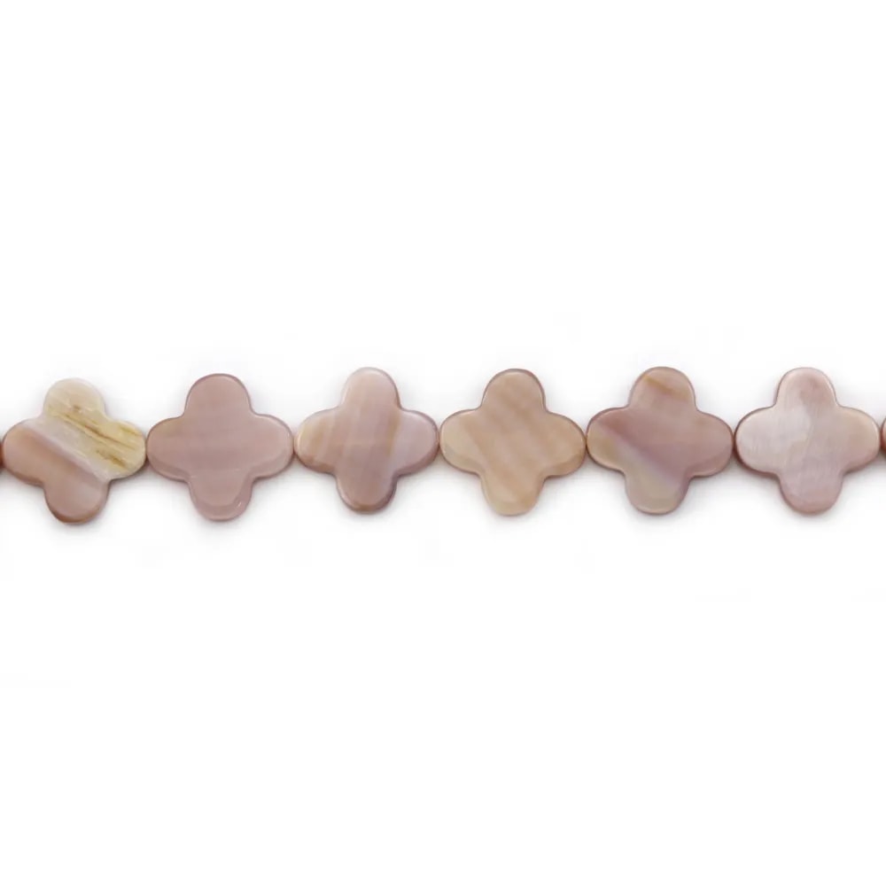 Nacre rose en forme de trèfle sur fil 18mm x 40cm
