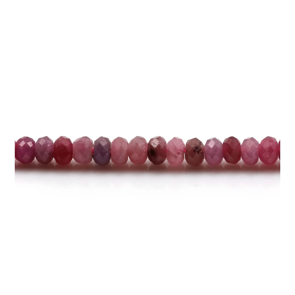 Rubis rouge,en forme de rondelle facette 3x4mm x 40cm