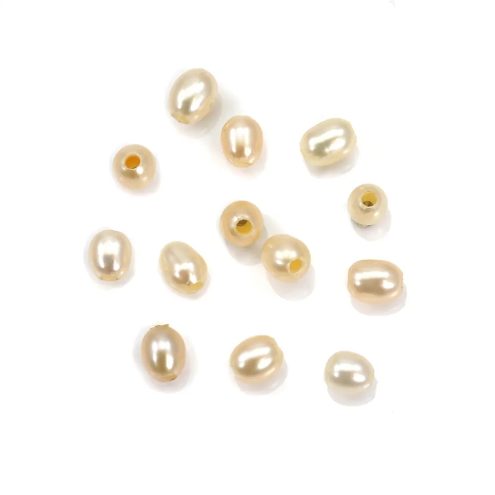 Perla coltivata d'acqua dolce, salmone, oliva, 4-4,5 mm x 2 pezzi