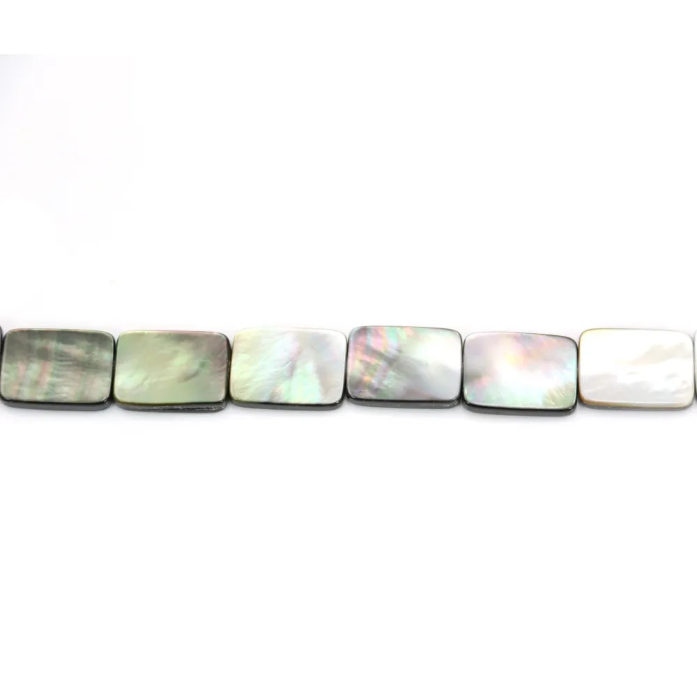 Nacre grise en forme de rectangle sur fil 10x14mm x 40cm
