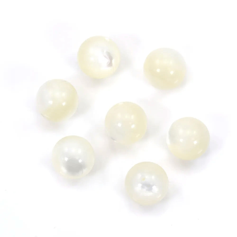 Nacre semi-percé d'un coté rond 6mm x 4pcs