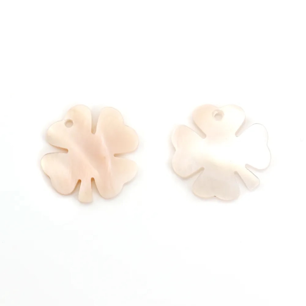 Nacre rose en forme de trèfle à 4 feuilles 13mm x 1pc