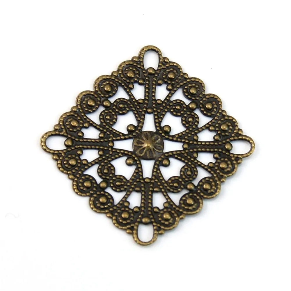 Square Filigreed golden tone 28mm x 1pc