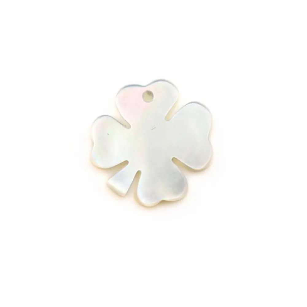Nacre blanche en forme de trèfle à 4 feuilles 13mm x 1pc