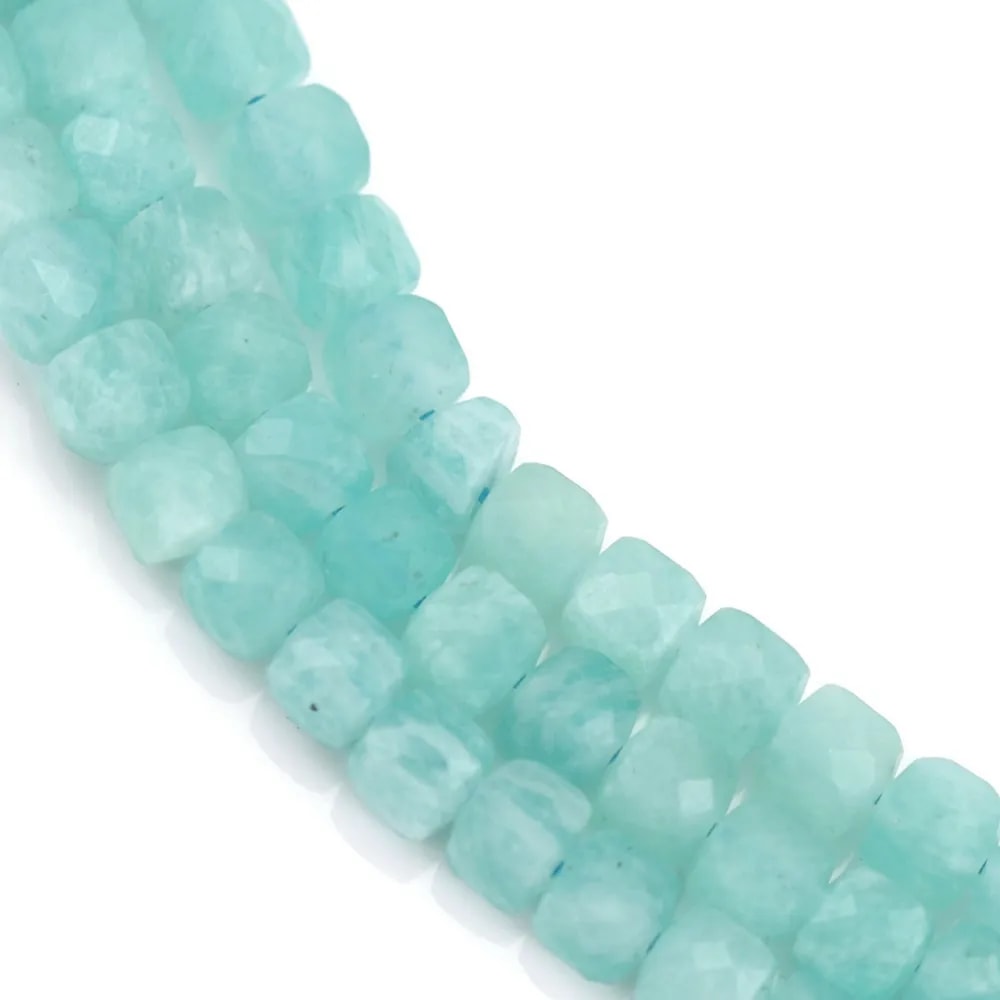 Amazonite du Pérou cube facetté 4.5mm x 38cm