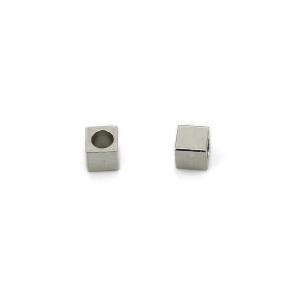 Perle intercalaire cube 4mm - Edelstahl 304 x 10 Stück