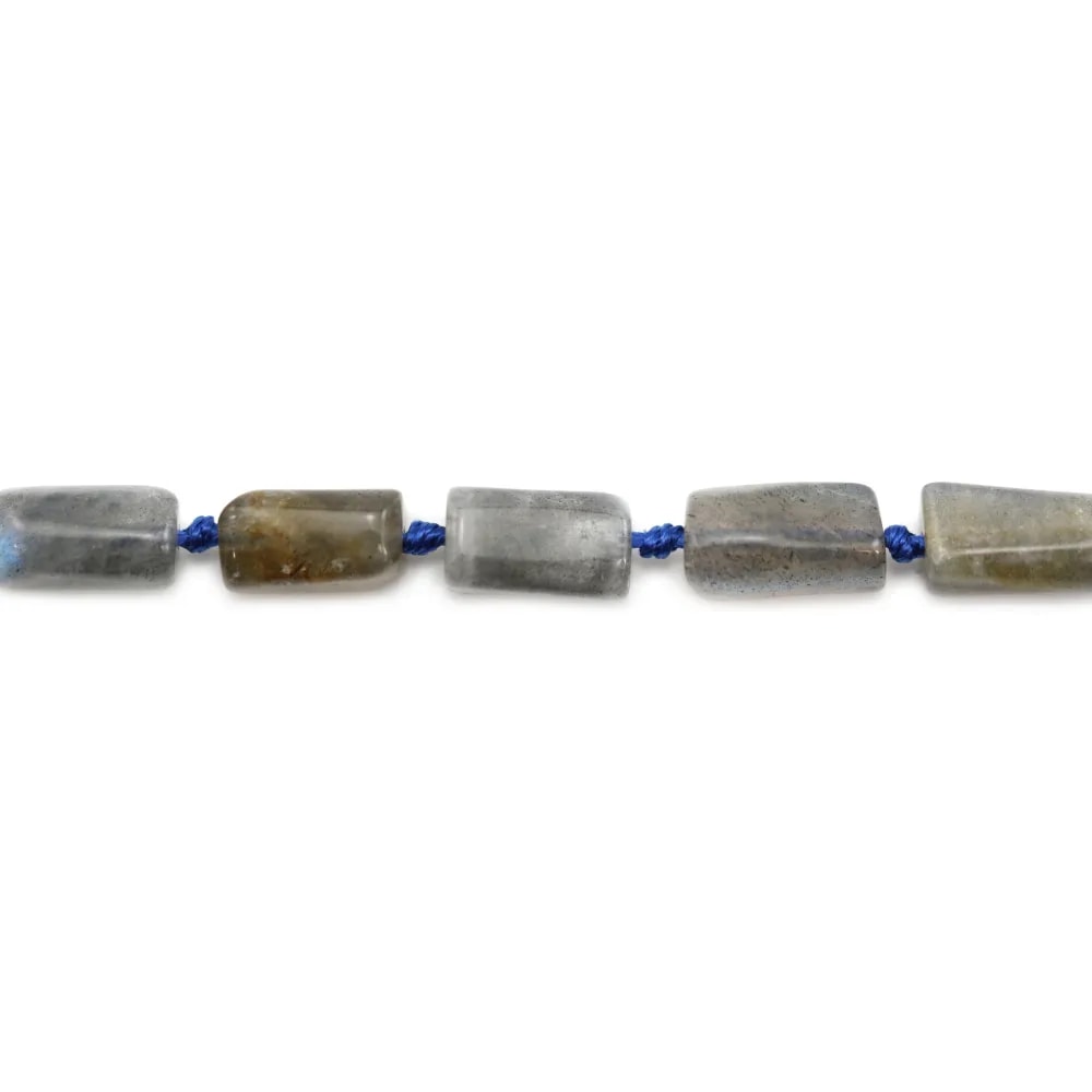 Labradorite, em forma barroca, várias tamanhos de pedras x 42cm.
