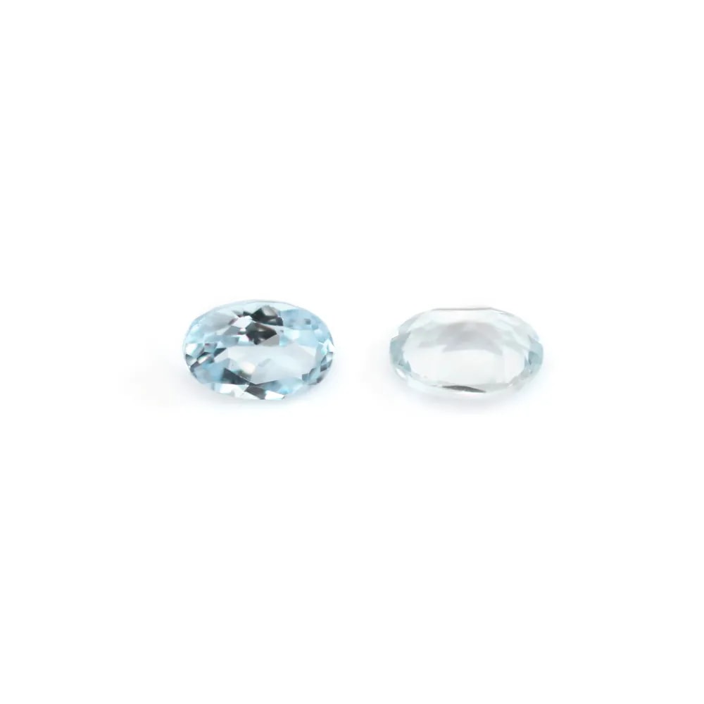 Aguamarina engastada, tamaño ovalado 4x6mm x 1 ud.