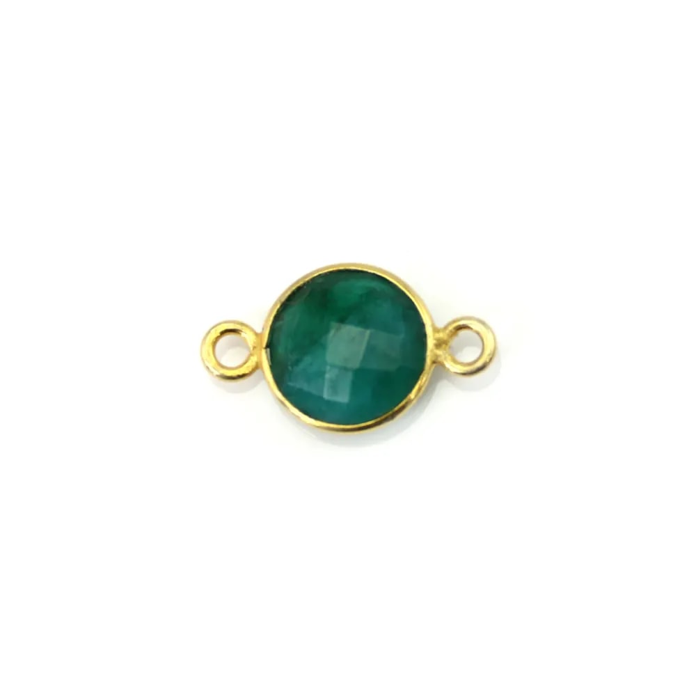 Round Emerald Tinted Charm – Faceted Stone on Gilded Silver 925