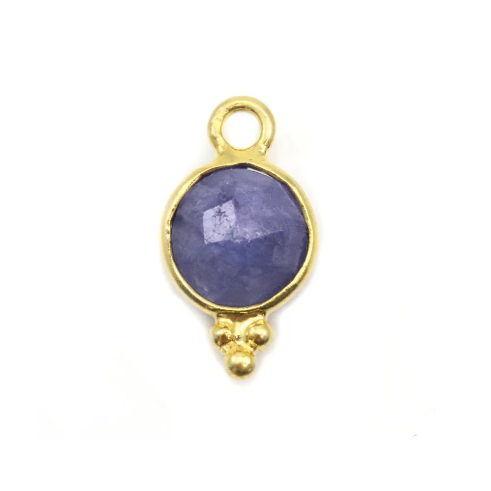Colgante de piedra tratada color zafiro redonda facetada montada en plata 925 chapada en oro fino 7x13mm x 1pc
