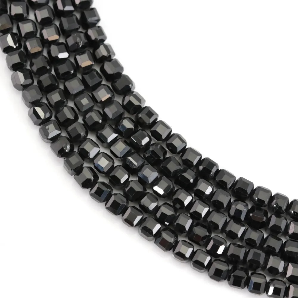 Faceted spinel cube 3mm x 39cm