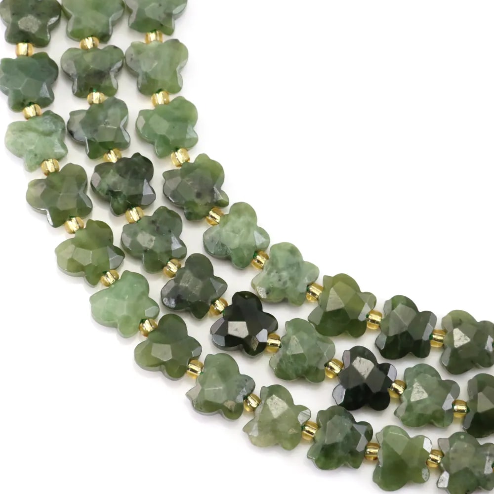 Jade du Canada papillon facetté 8x10mm x 37cm