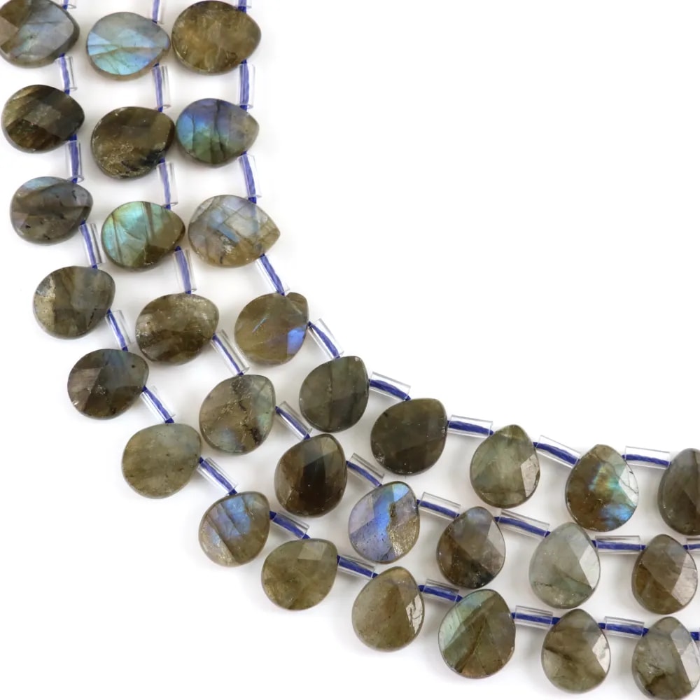 Labradorite goutte plate facetté 8x10mm x 39cm