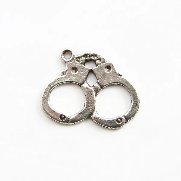Breloque en menottes argenté vieilli 20mm x 1pc