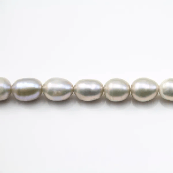  Freshwater Pearle ovale colored 6.5-7mm x 40cm