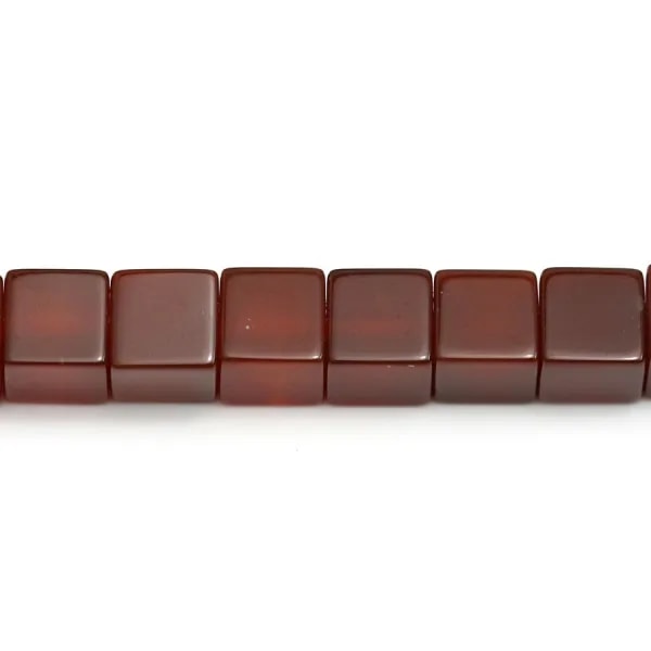 Agate teinted in red color, in shape of square, measuring 8mm x 40cm