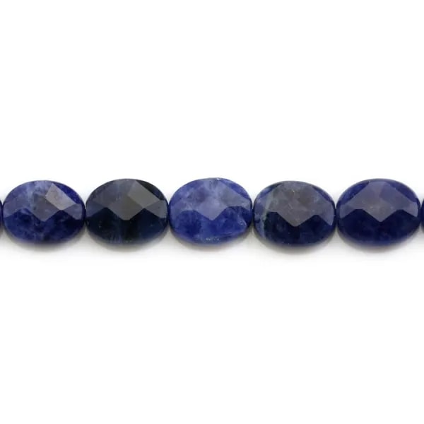 Hypersthene, en forme de oval facetté 8x10mm x 39cm