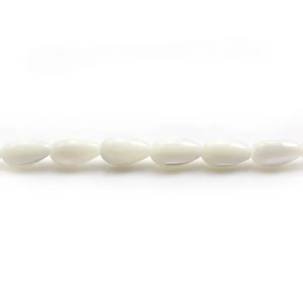 Nacre blanche en forme de goutte sur fil 5x8mm x 40cm