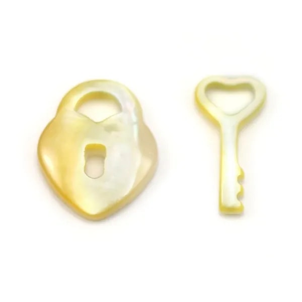 Nacre blanche en forme de lettre C x 1pc