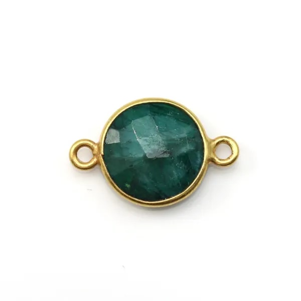 Faceted round treated gemstone emerald color set in gold-plated silver 2 rings 11mm x 1pc