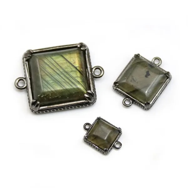 Intercalaire en labradorite sertie en métal, de forme carré x 1pc